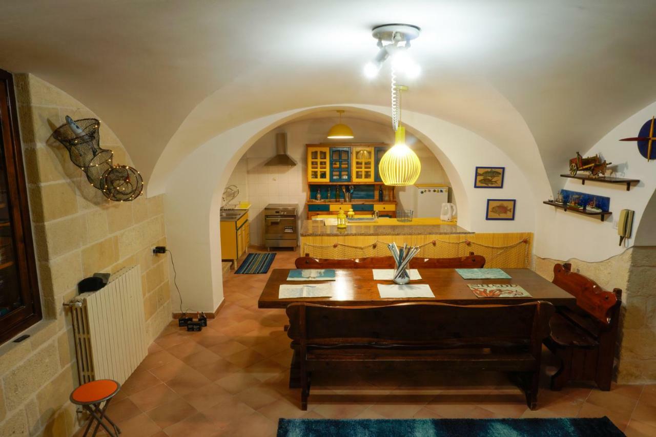 Il Sottomarino Apartment Bari Exterior photo